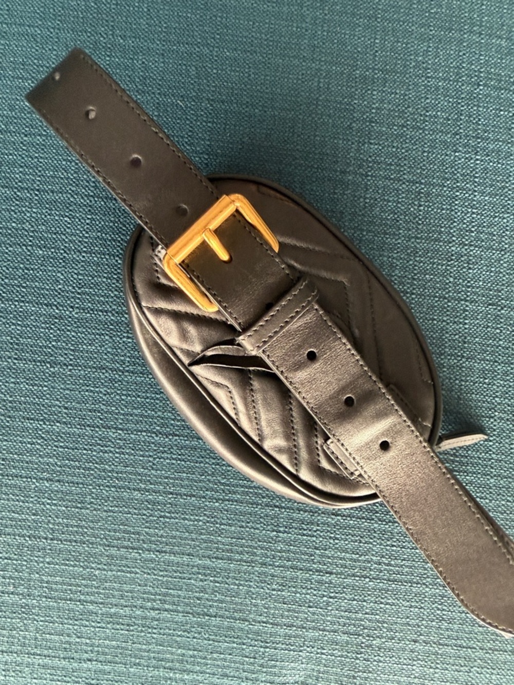 Gucci Black Quilted Leather Belt Bag with Gold Double G - Picture 4 of 12